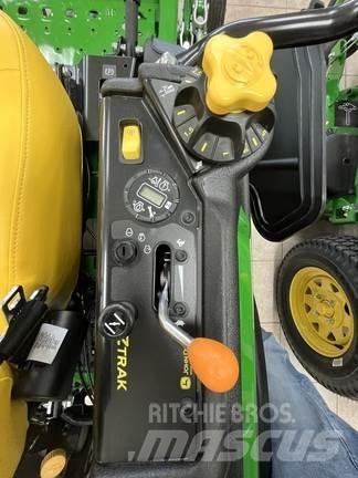 John Deere Z920M Sıfır dönüşlü çim biçme makineleri