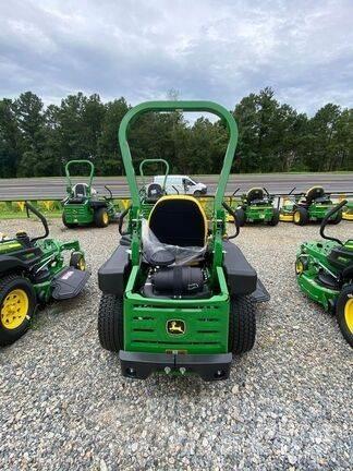 John Deere Z920M Sıfır dönüşlü çim biçme makineleri