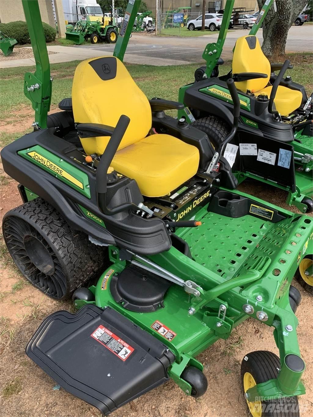 John Deere Z920M Sıfır dönüşlü çim biçme makineleri
