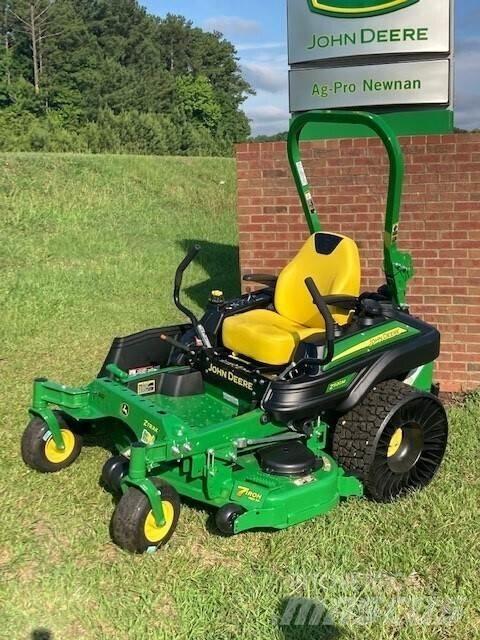 John Deere Z920M Sıfır dönüşlü çim biçme makineleri