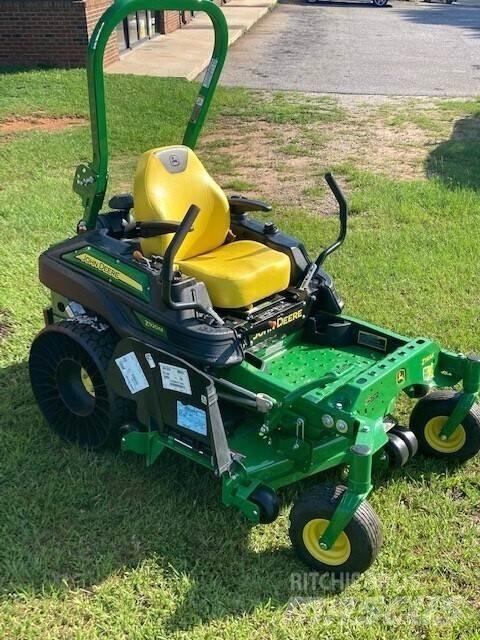 John Deere Z920M Sıfır dönüşlü çim biçme makineleri