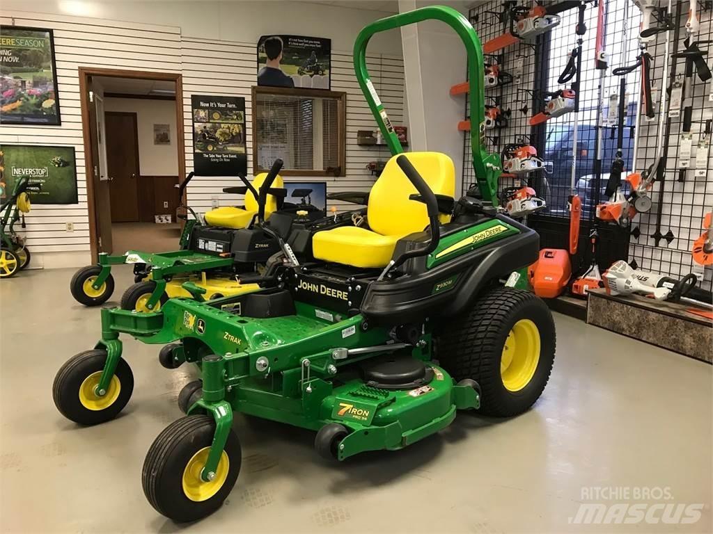 John Deere Z930M Sıfır dönüşlü çim biçme makineleri