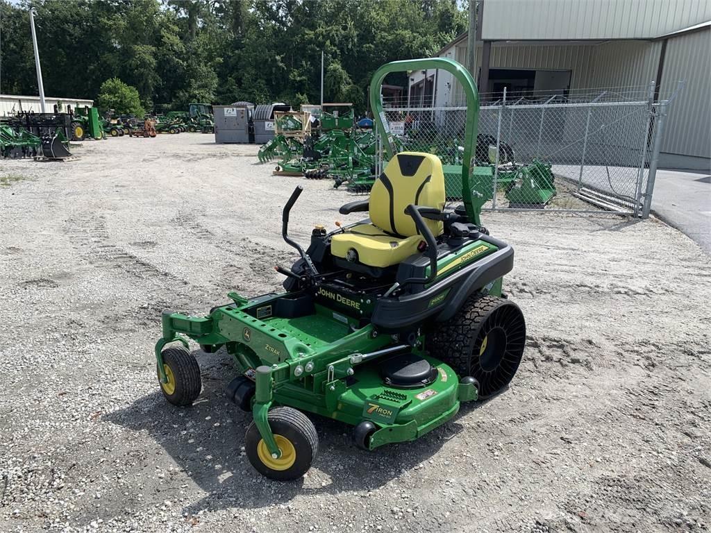 John Deere Z930M Sıfır dönüşlü çim biçme makineleri