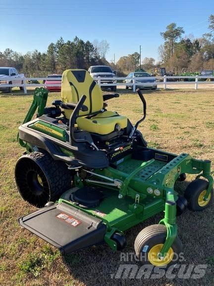 John Deere Z930M Sıfır dönüşlü çim biçme makineleri
