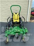 John Deere Z930M Sıfır dönüşlü çim biçme makineleri