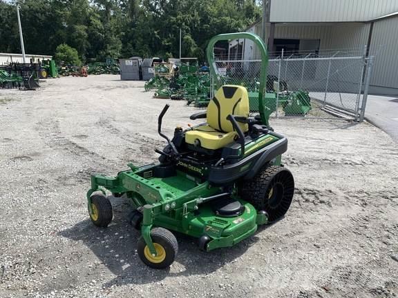John Deere Z930M Sıfır dönüşlü çim biçme makineleri