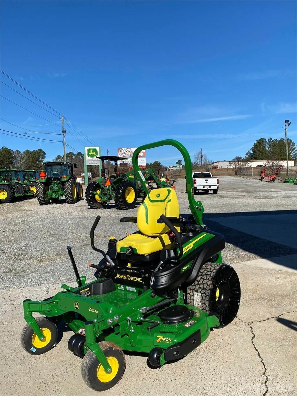 John Deere Z950M Sıfır dönüşlü çim biçme makineleri