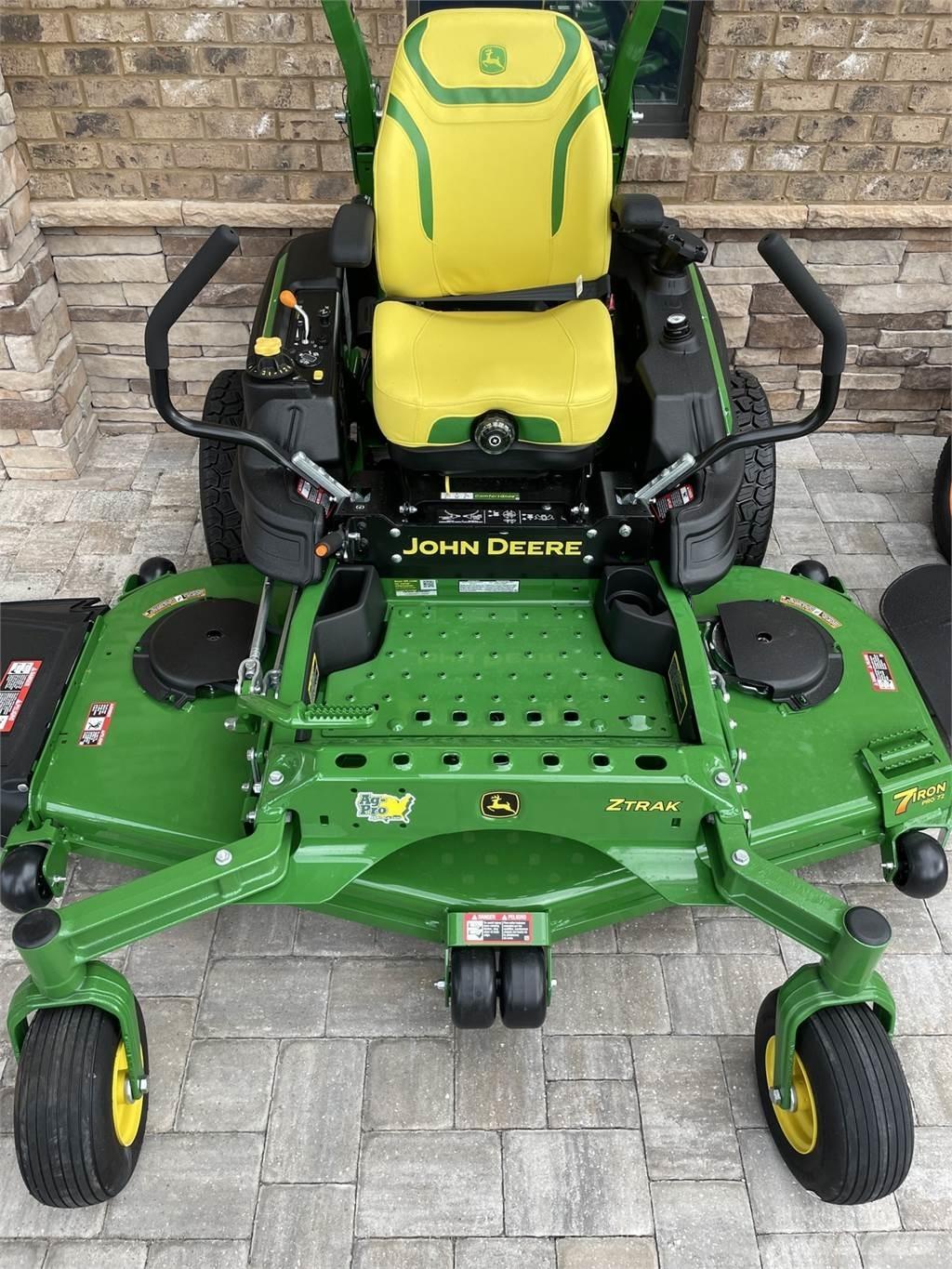 John Deere Z950M Sıfır dönüşlü çim biçme makineleri