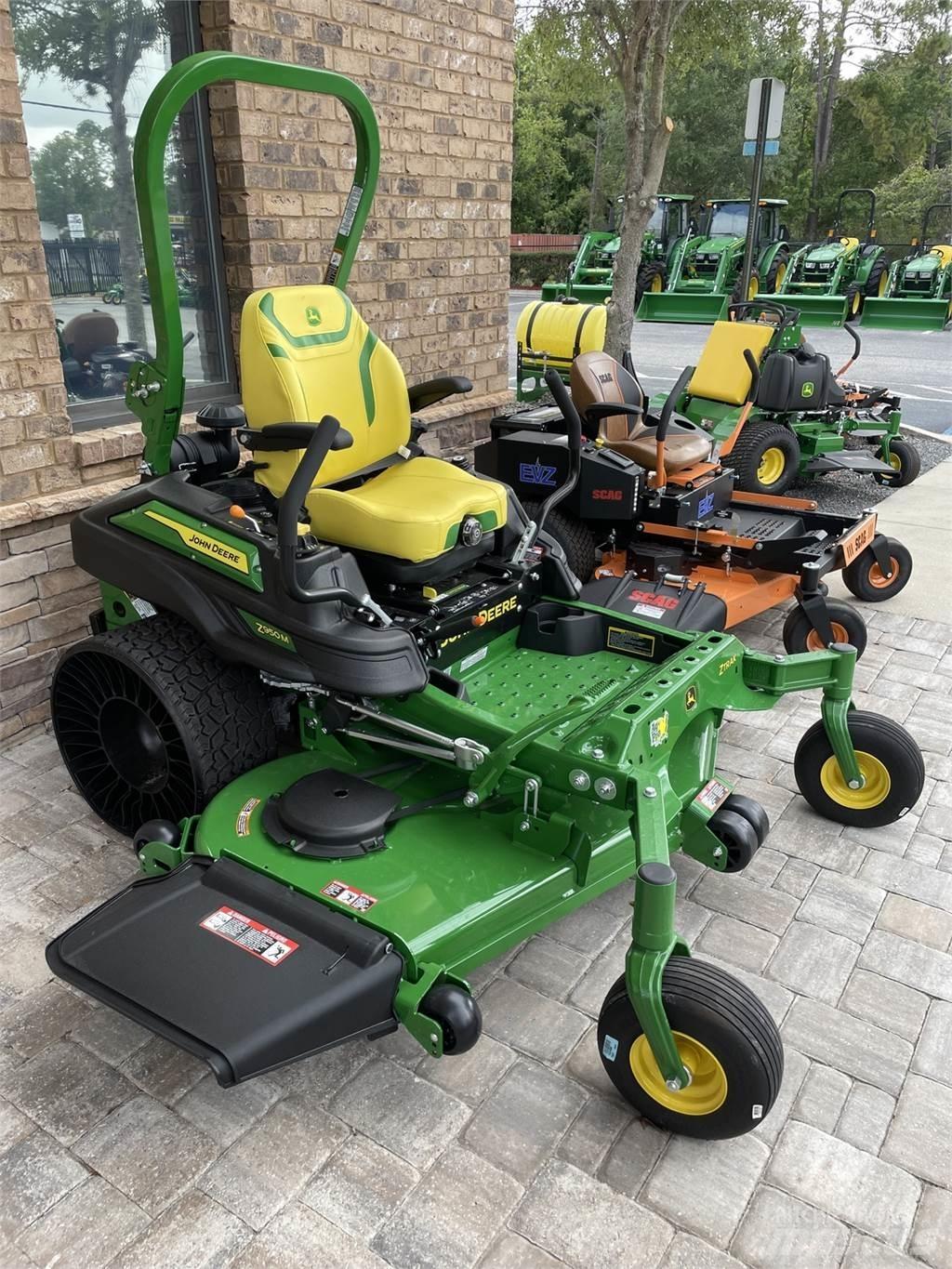 John Deere Z950M Sıfır dönüşlü çim biçme makineleri