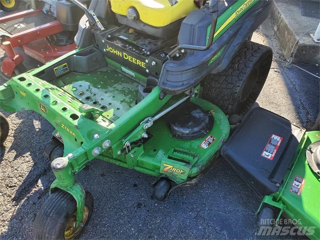 John Deere Z950R Sıfır dönüşlü çim biçme makineleri