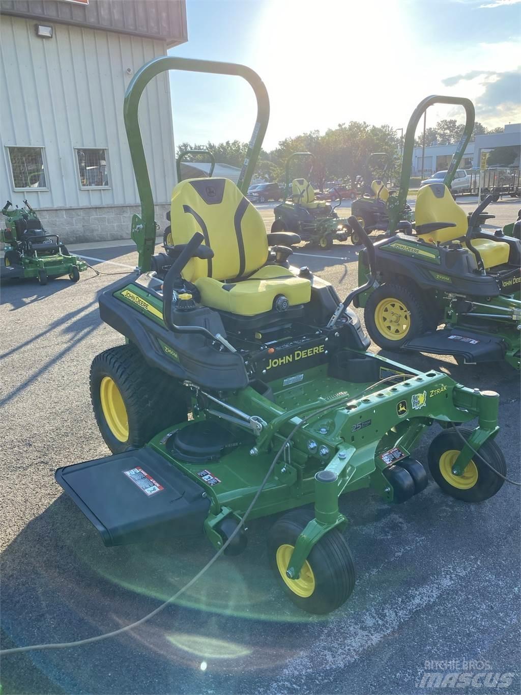 John Deere Z960M Sıfır dönüşlü çim biçme makineleri