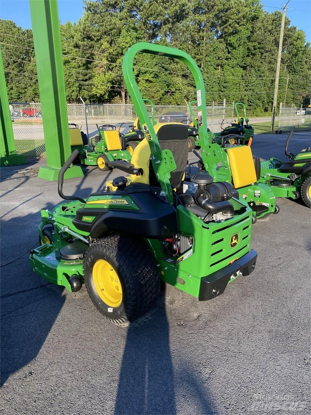John Deere Z960M Sıfır dönüşlü çim biçme makineleri