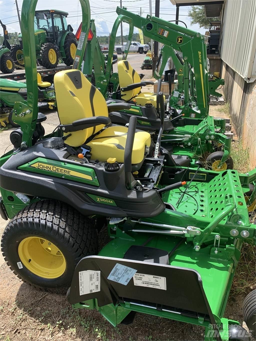 John Deere Z960M Sıfır dönüşlü çim biçme makineleri