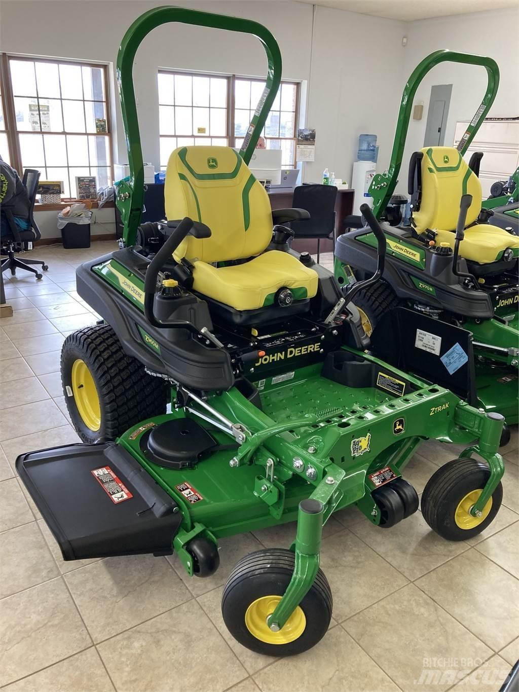 John Deere Z960M Sıfır dönüşlü çim biçme makineleri