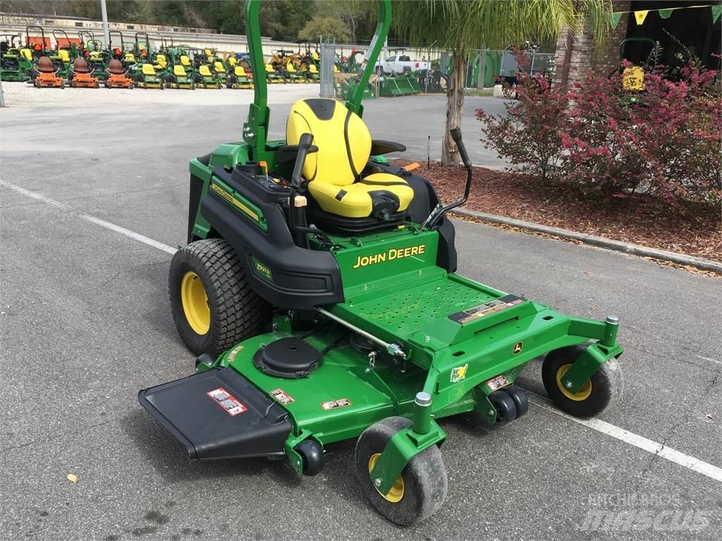 John Deere Z997R Sıfır dönüşlü çim biçme makineleri