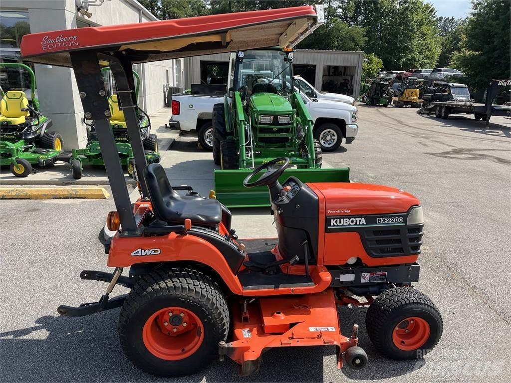 Kubota BX2200 Traktörler
