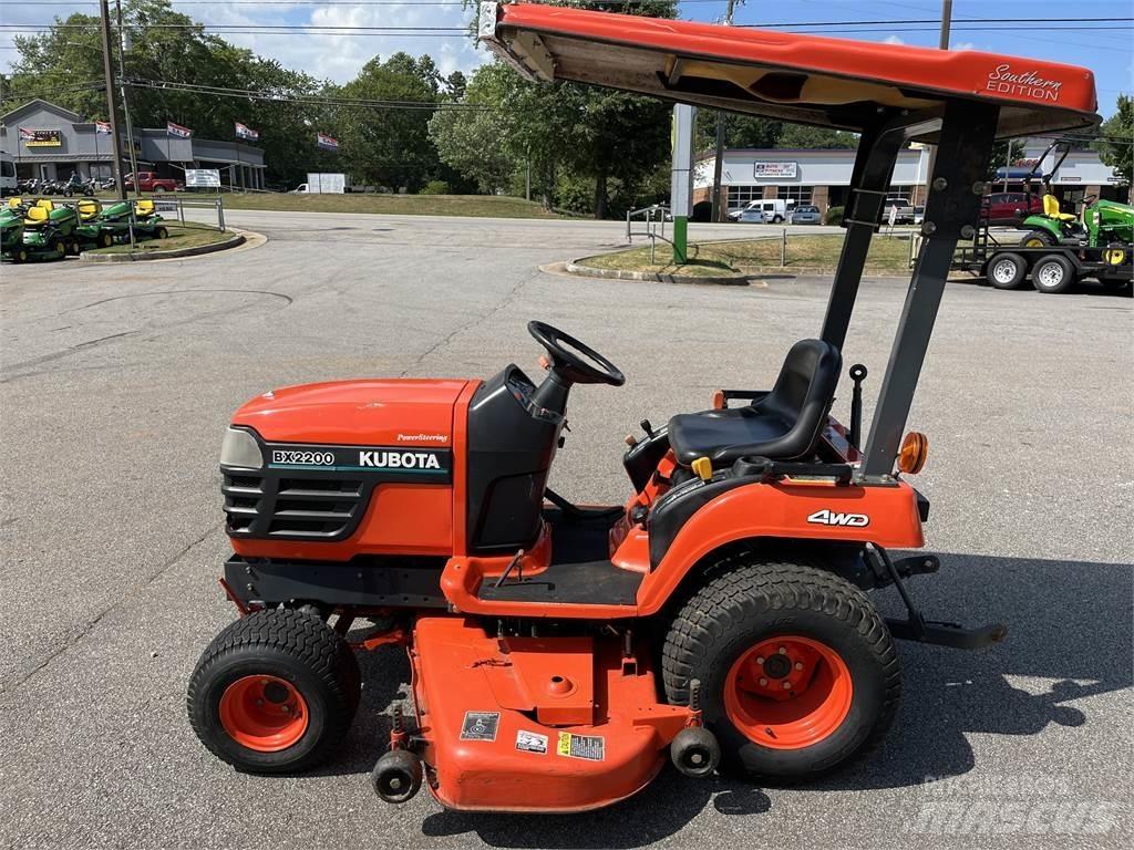 Kubota BX2200 Traktörler