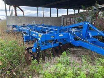 Landoll 2211-11 Keski pullukları
