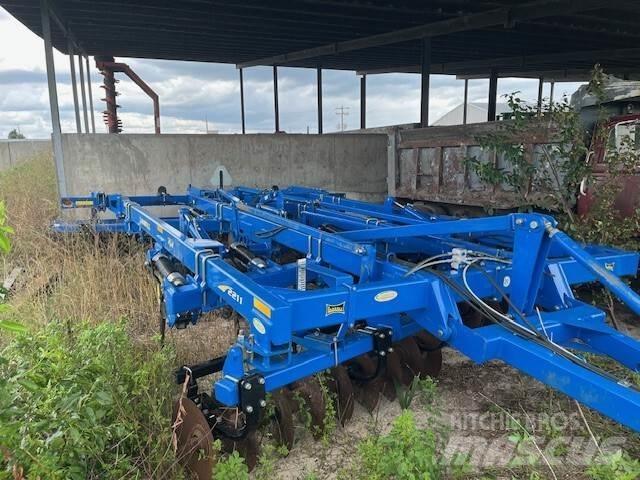 Landoll 2211-11 Keski pullukları