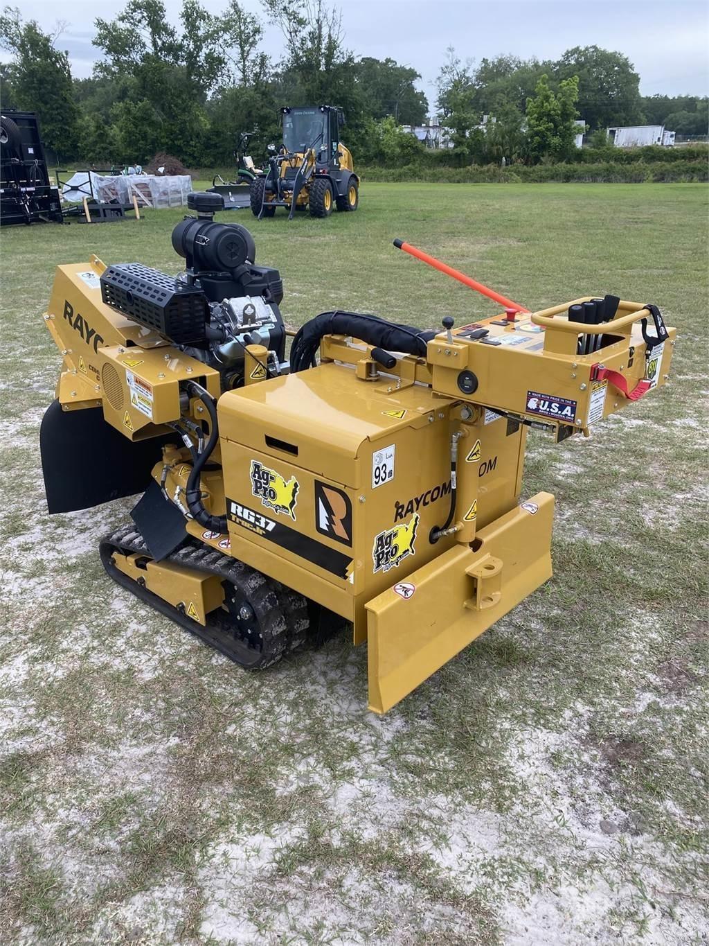 Rayco RG37T Ağaç kesici istifleyiciler
