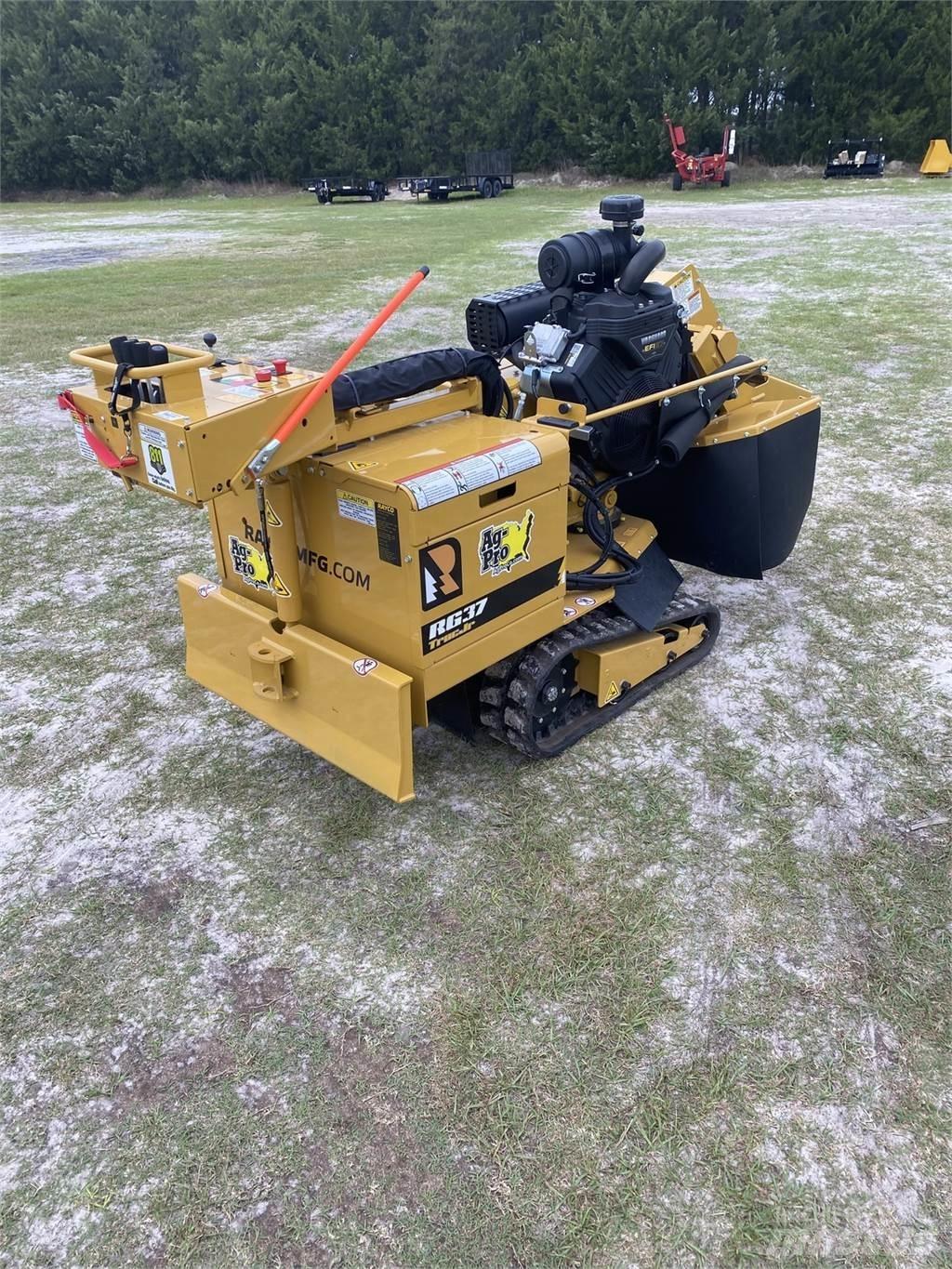 Rayco RG37T Ağaç kesici istifleyiciler