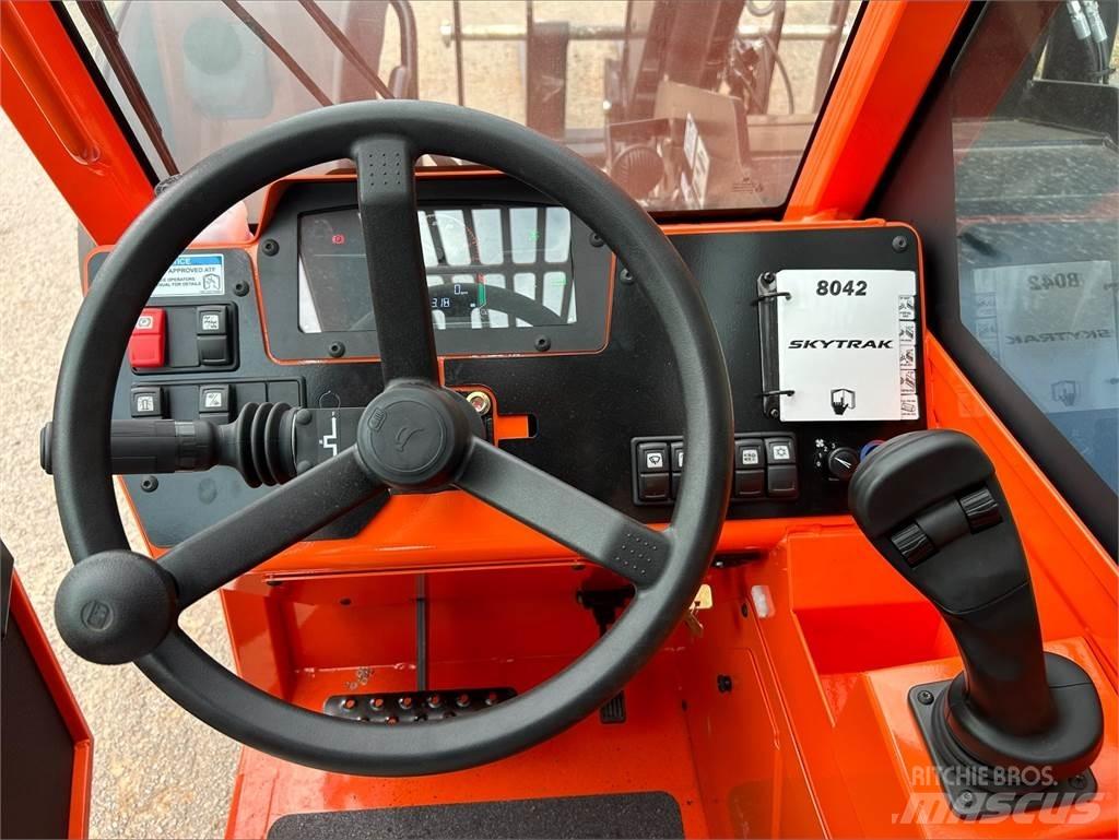 SkyTrak 8042 Teleskopik yükleyiciler