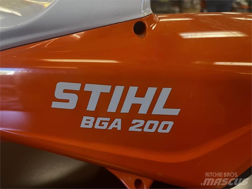 Stihl BGA200 Golf arabalari