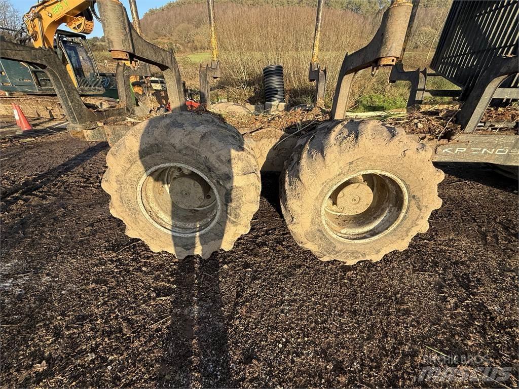 Valtra T174 Tomruk yükleyici traktörler