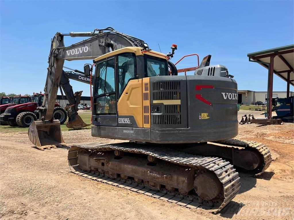 Volvo ECR235EL Paletli ekskavatörler