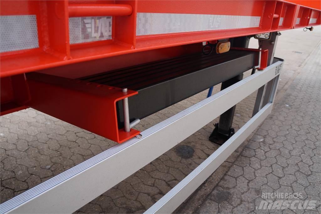 LAG  Flatbed çekiciler