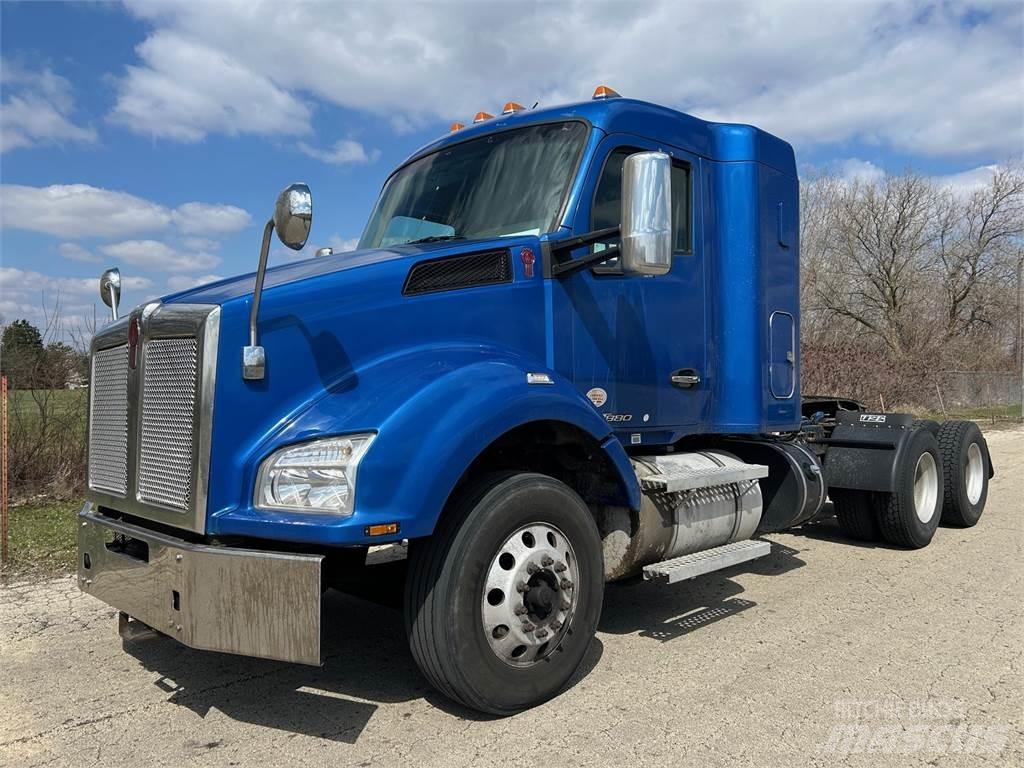 Kenworth T880 Çekiciler
