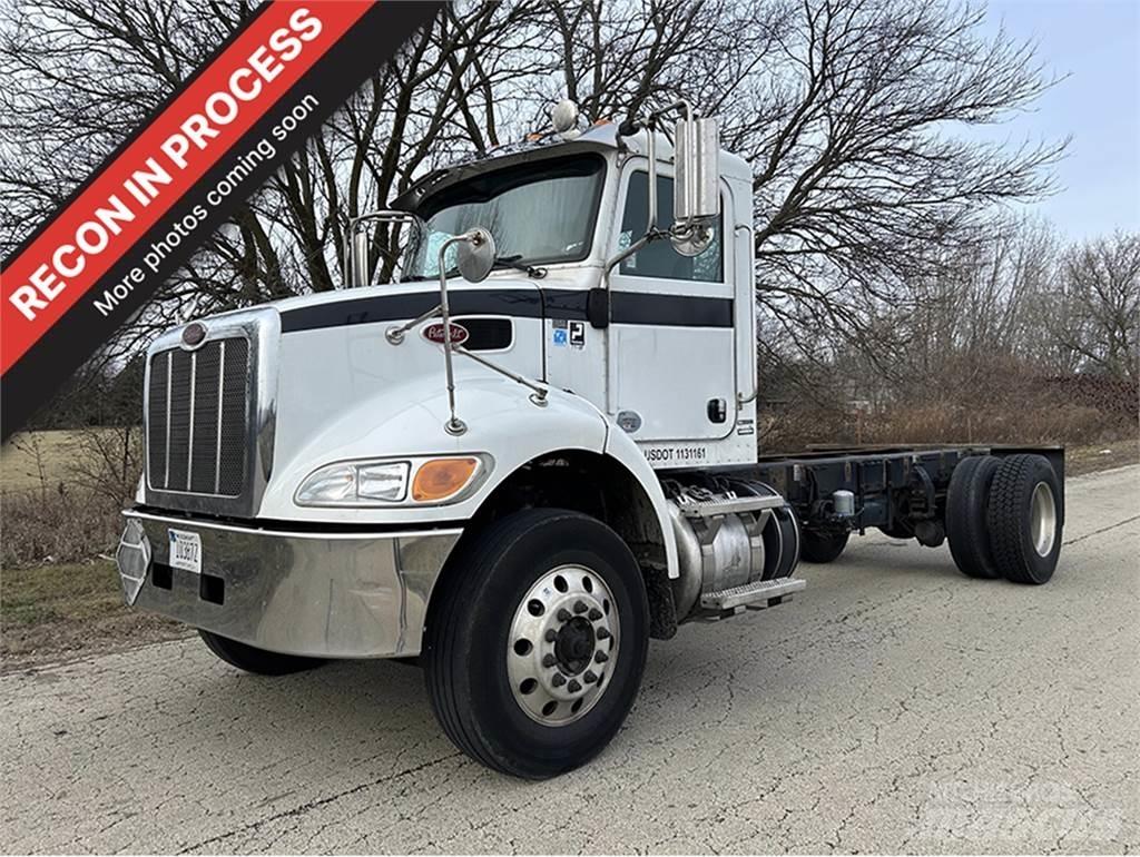 Peterbilt 337 Çekiciler
