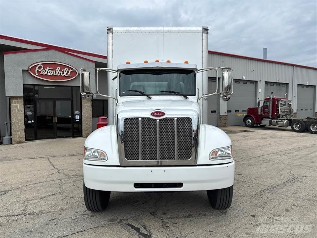 Peterbilt 337 Kapali kasa kamyonlar