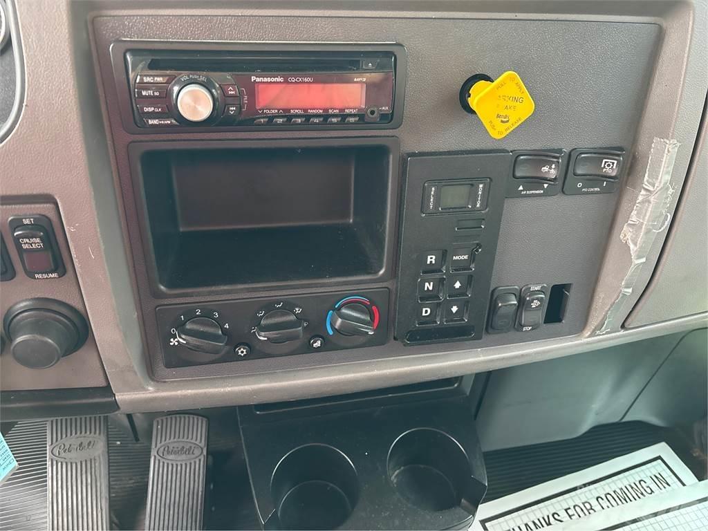 Peterbilt 337 Kapali kasa kamyonlar