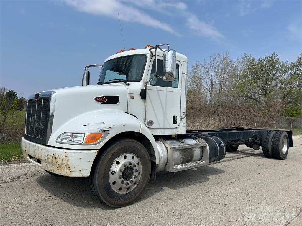 Peterbilt 337 Çekiciler