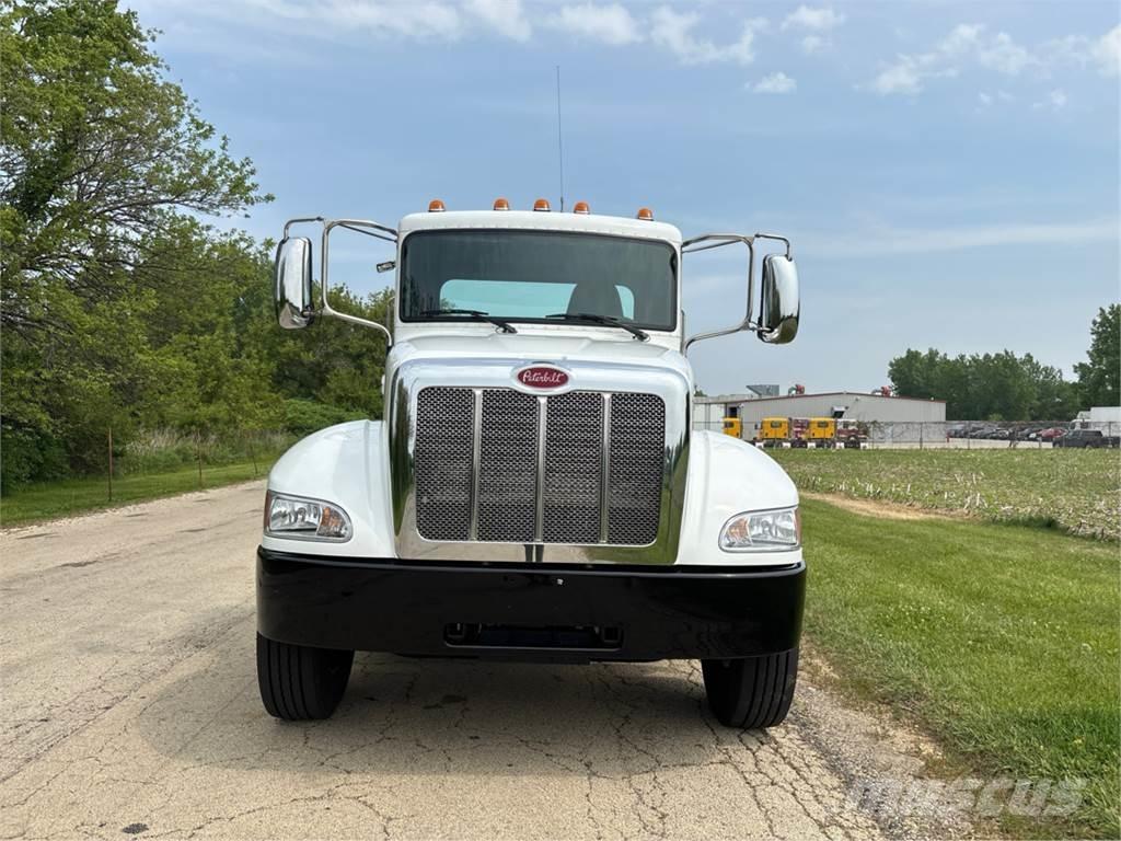 Peterbilt 337 Çekiciler