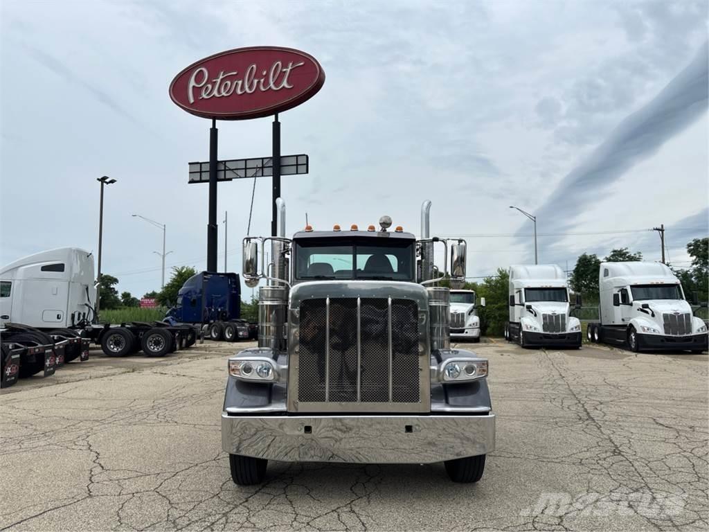 Peterbilt 389 Diger kamyonlar