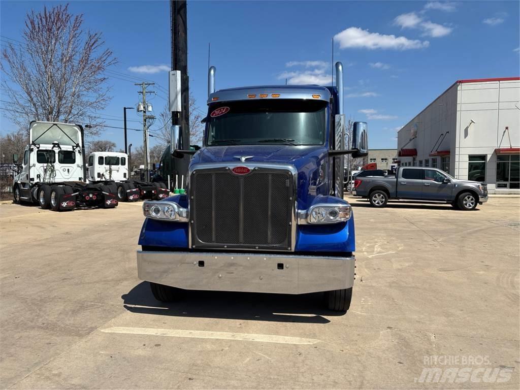 Peterbilt 567 Çekiciler