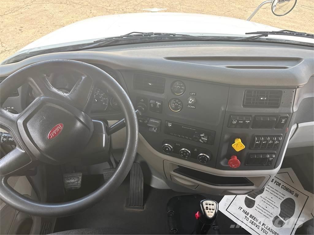Peterbilt 567 Çekiciler