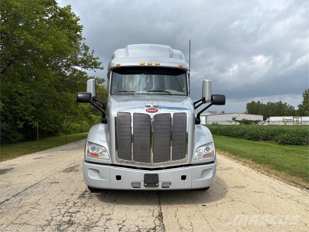 Peterbilt 579 Diger kamyonlar
