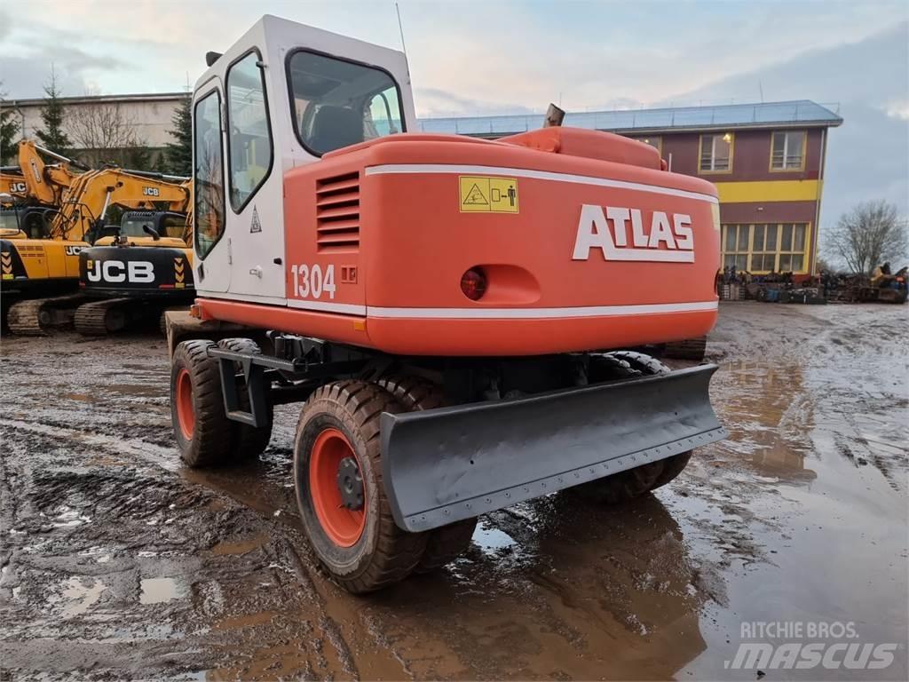 Atlas 1304 Lastik tekerli ekskavatörler