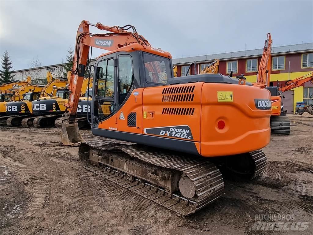 Doosan DX140LC-3 Paletli ekskavatörler