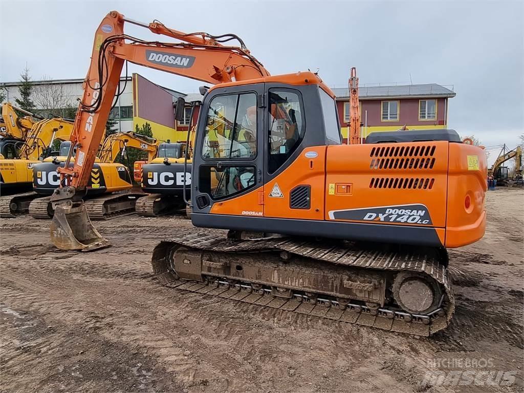 Doosan DX140LC-3 Paletli ekskavatörler