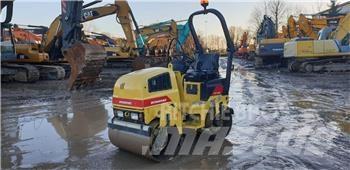 Dynapac CC1000 Çift tamburlu silindirler