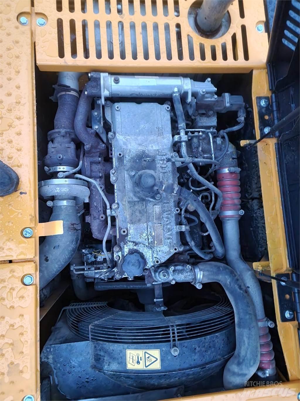 JCB JS220LC Paletli ekskavatörler