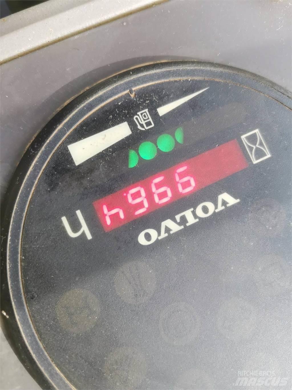 Volvo DD25 Çift tamburlu silindirler