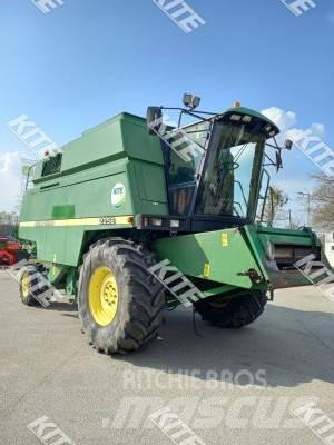 John Deere 2256 2WD Biçerdöverler