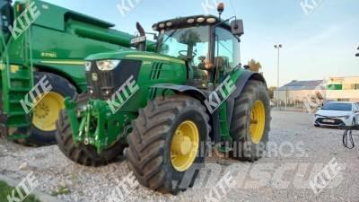 John Deere 6215R Traktörler