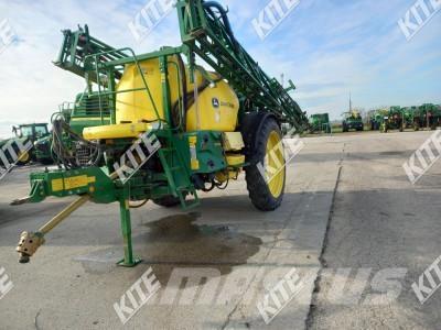 John Deere M740i Çekilir pülverizatörler