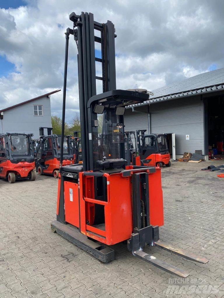 Linde V 12-02 Yüksek seviye siparis toplayici